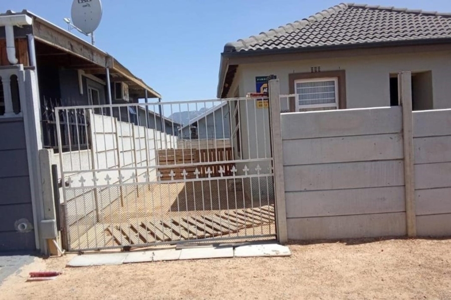 2 Bedroom Property for Sale in Groenheuwel Western Cape